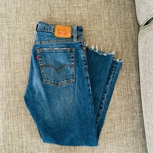 Levi’s Wedgie Straight